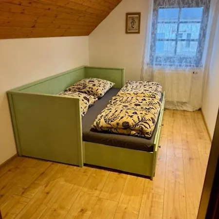Chaloupka U Jezevcika Apartamento